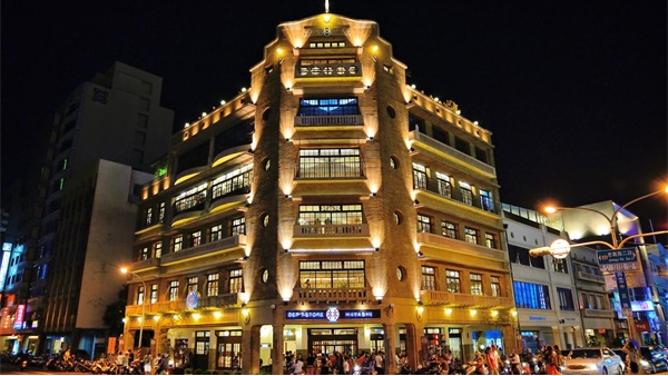 城市商業(yè)建筑照明展現出城市的特色內涵