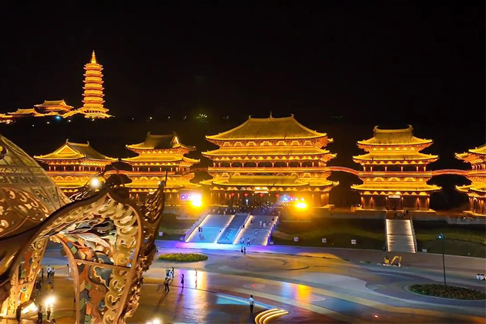 你是不是覺(jué)得景區人氣不夠旺？試試燈光亮化！