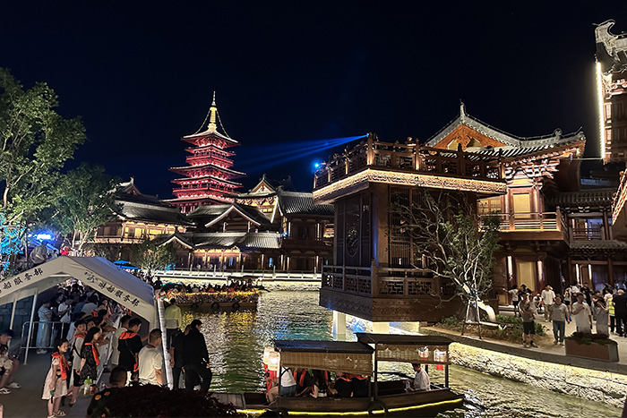 別讓景區成“一日游終點(diǎn)”！燈光亮化讓游客甘愿多留一夜?