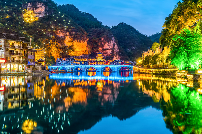 如何做景區亮化能夠提升景區的經(jīng)濟效益？