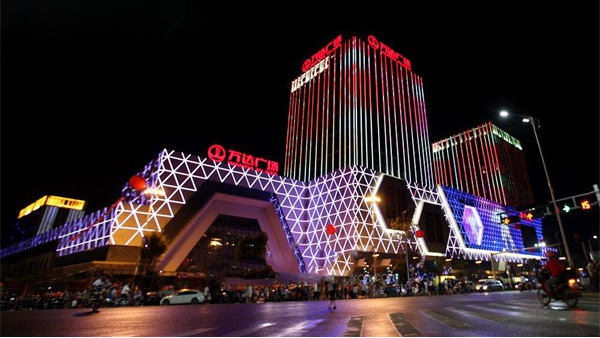 購物廣場(chǎng)夜景亮化方案應該如何定制？