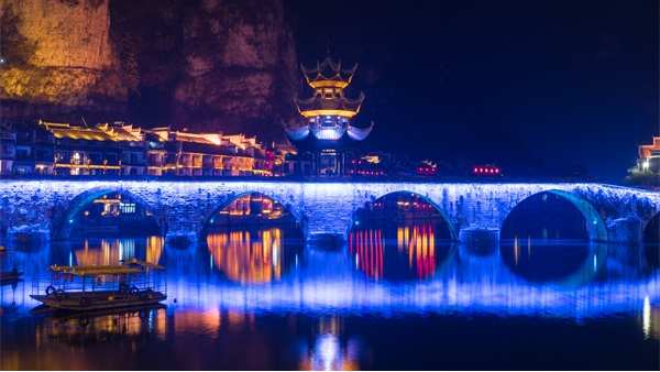 景觀(guān)亮化工程施工要注意什么