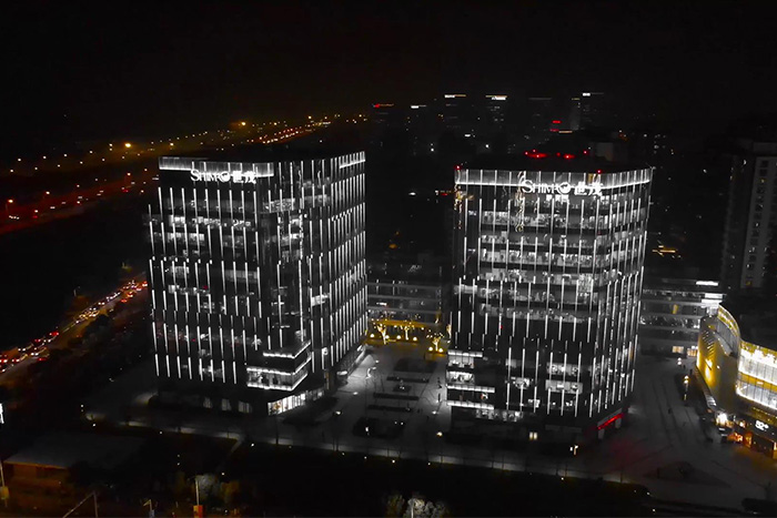 神秘亮化方案，讓寫(xiě)字樓夜晚不再平庸！