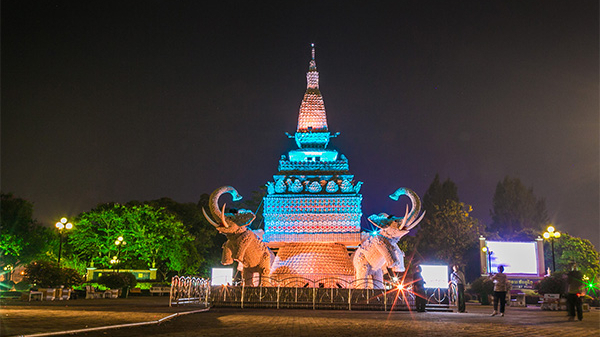 公園景觀(guān)亮化設計中為什么要遵循這些原則？